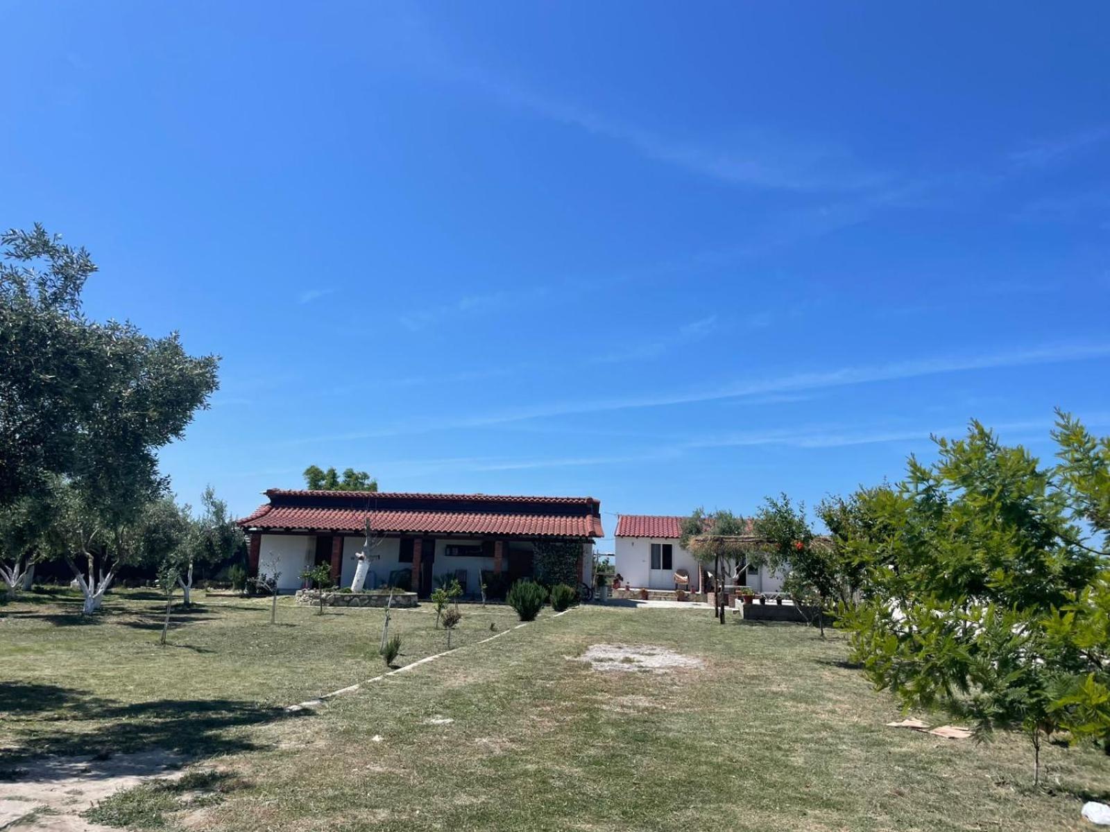 Diarla's 4 Holiday home Darezeze e Re